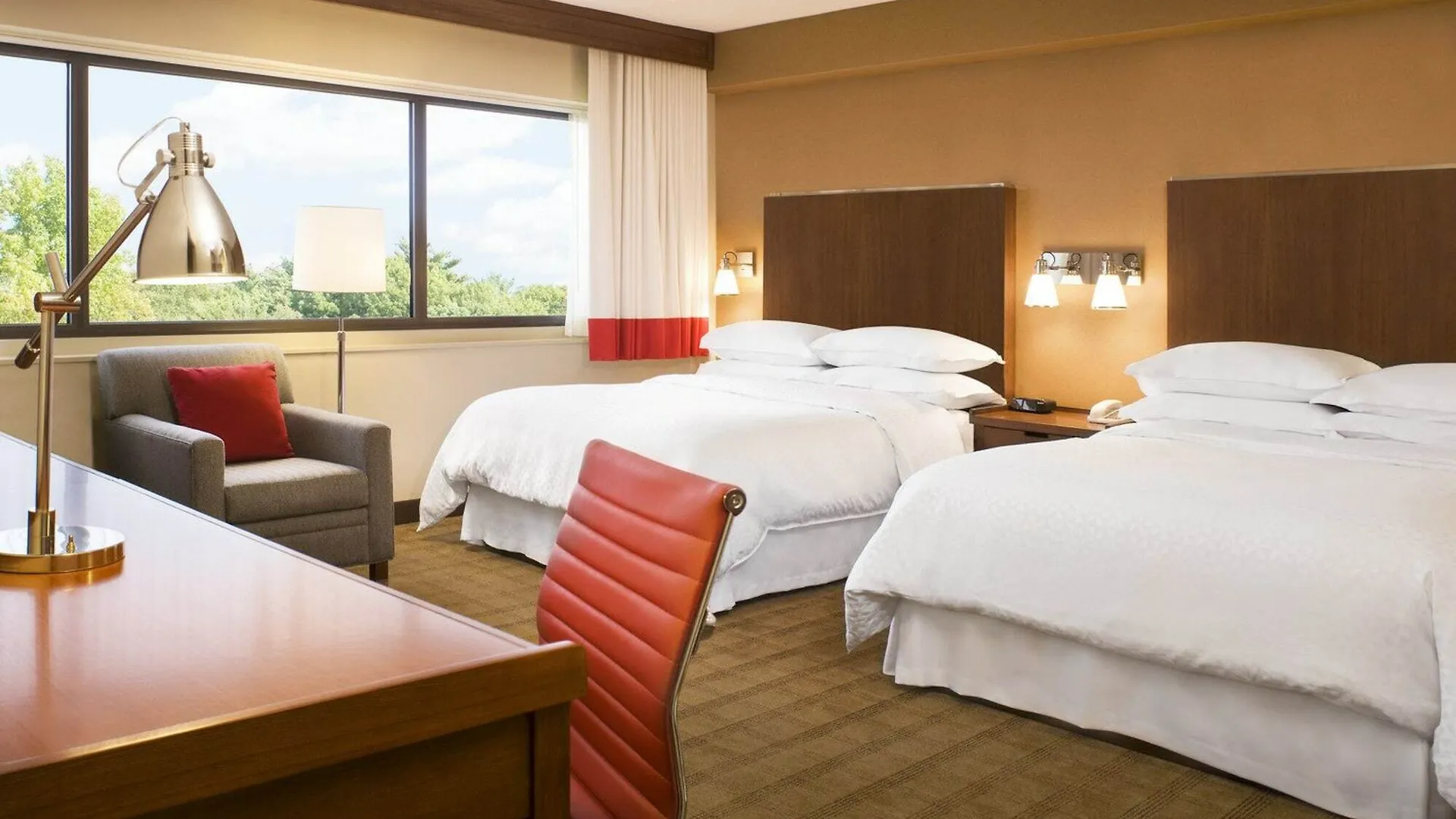 Four Points By Sheraton Edmonton West